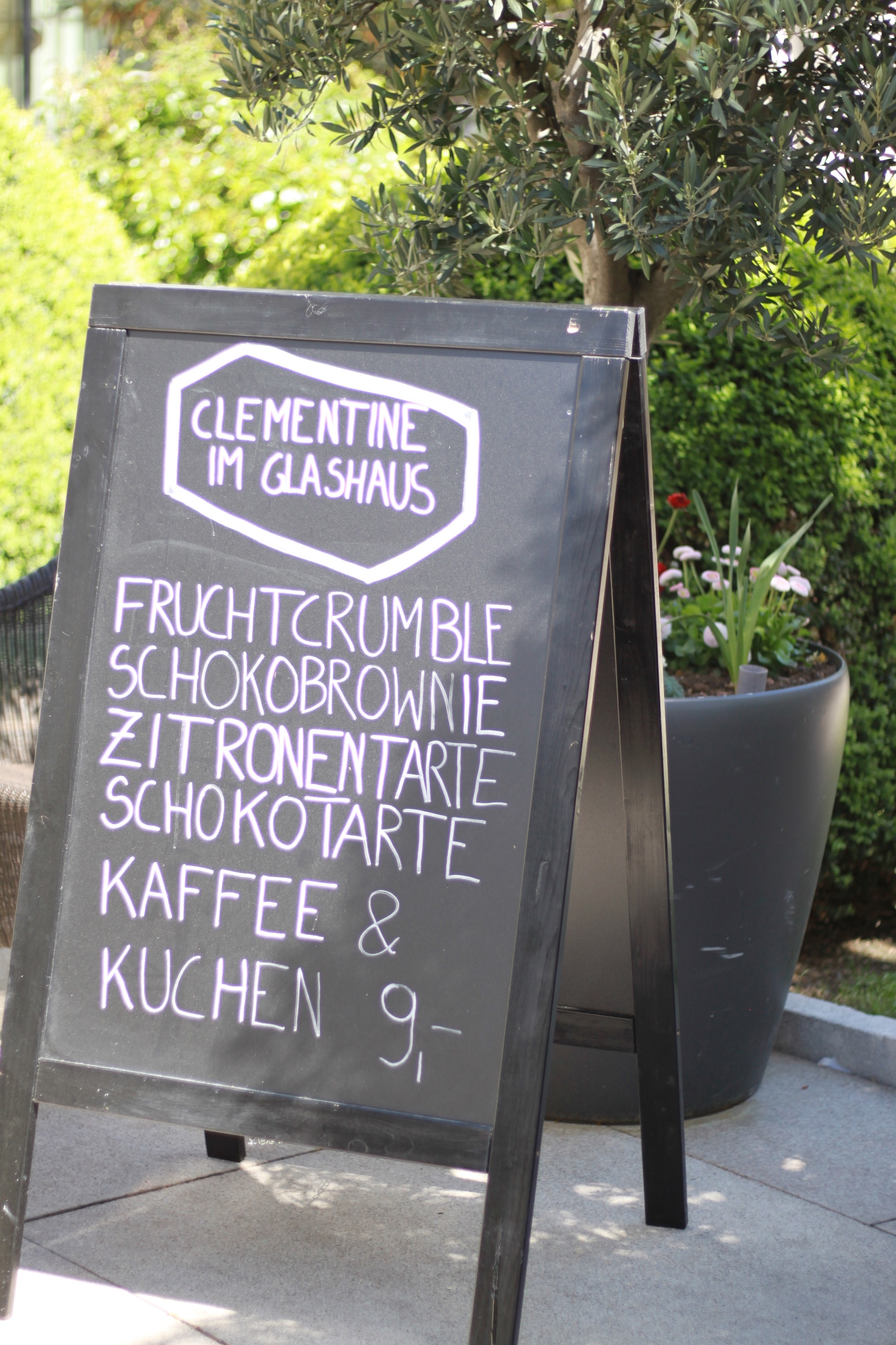 Clementine im Glashaus - Goodmorning Vienna (4)